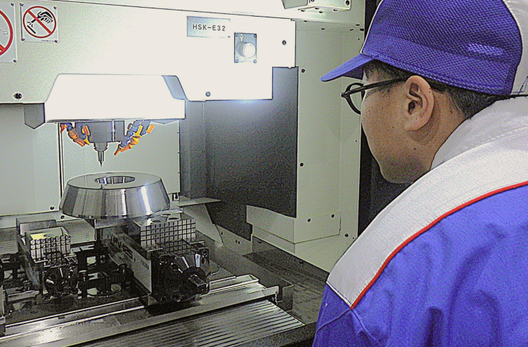 マシニングセンタ